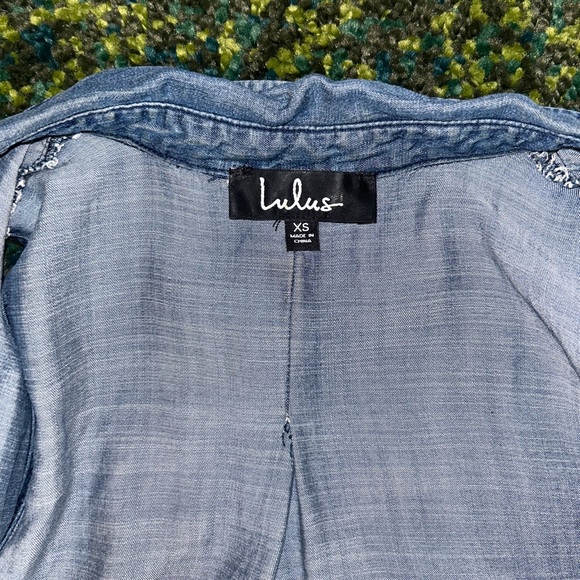 Lulus Courtesy Collar Blue Chambray Top - Picture 5 of 11